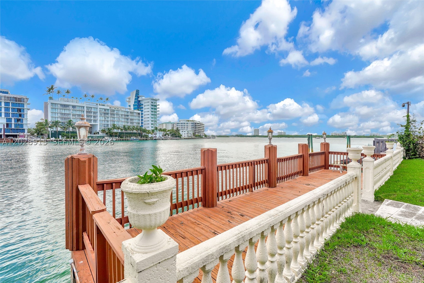 166 Bal Bay Dr, Bal Harbour FL 33154