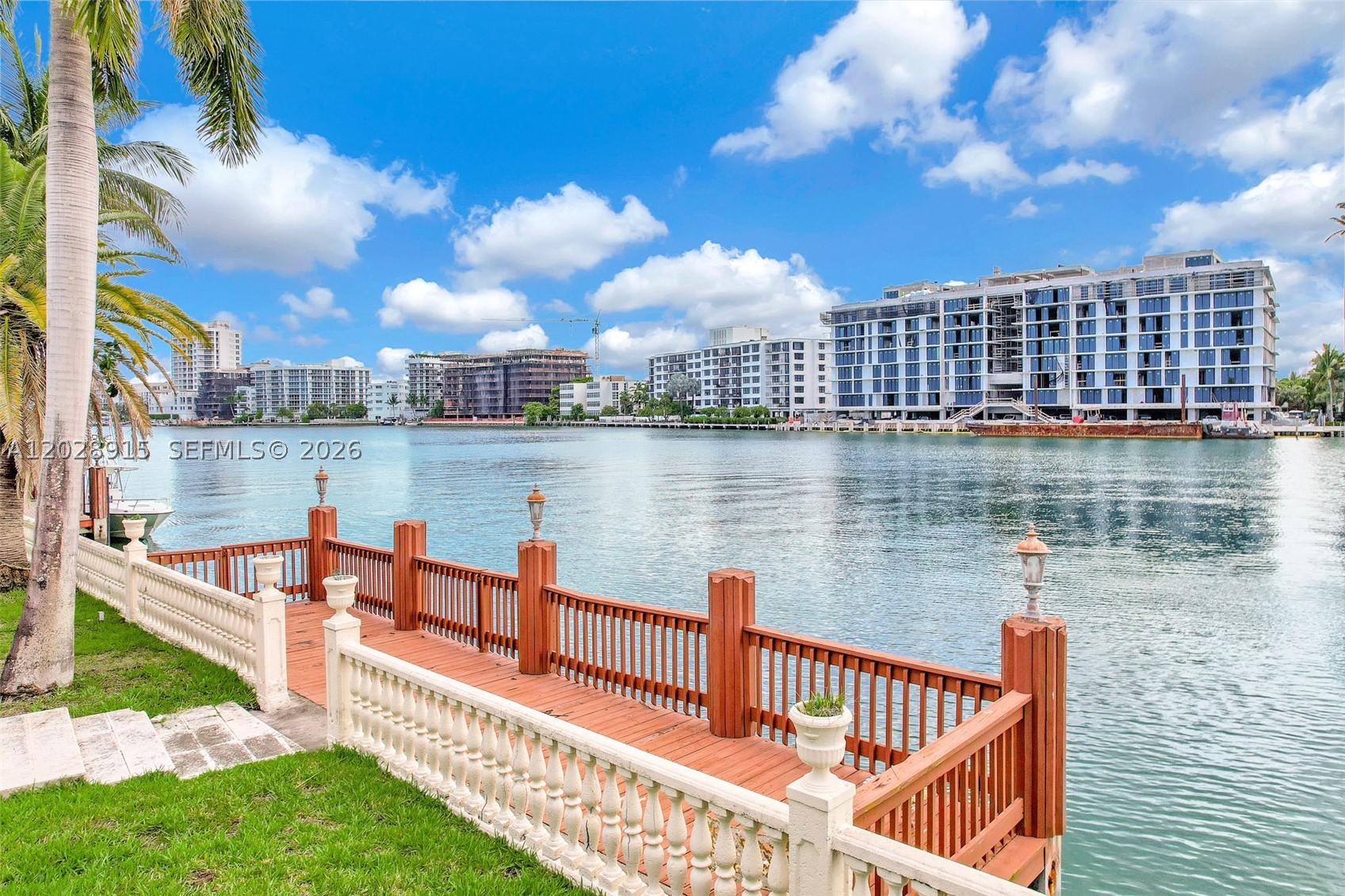 166 Bal Bay Dr, Bal Harbour FL 33154
