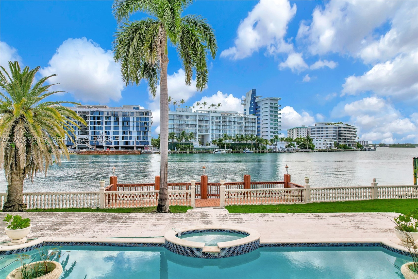 166 Bal Bay Dr, Bal Harbour FL 33154