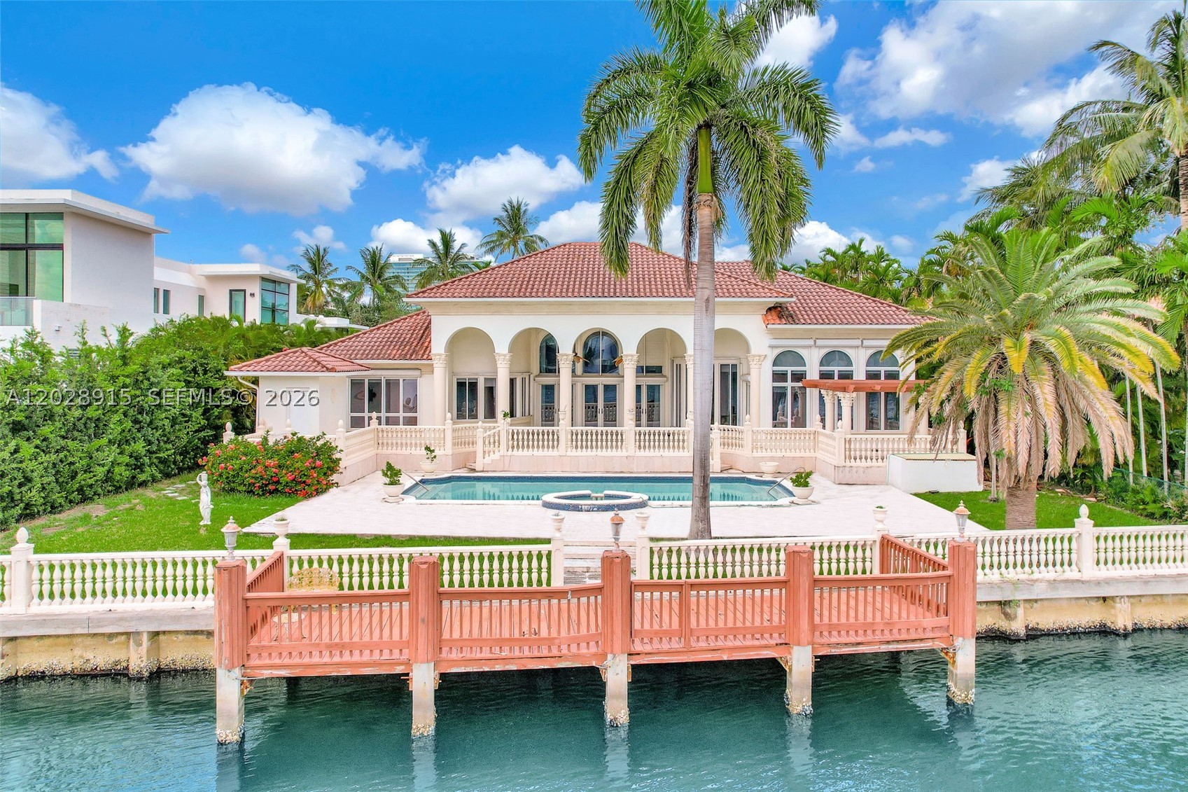 166 Bal Bay Dr, Bal Harbour FL 33154