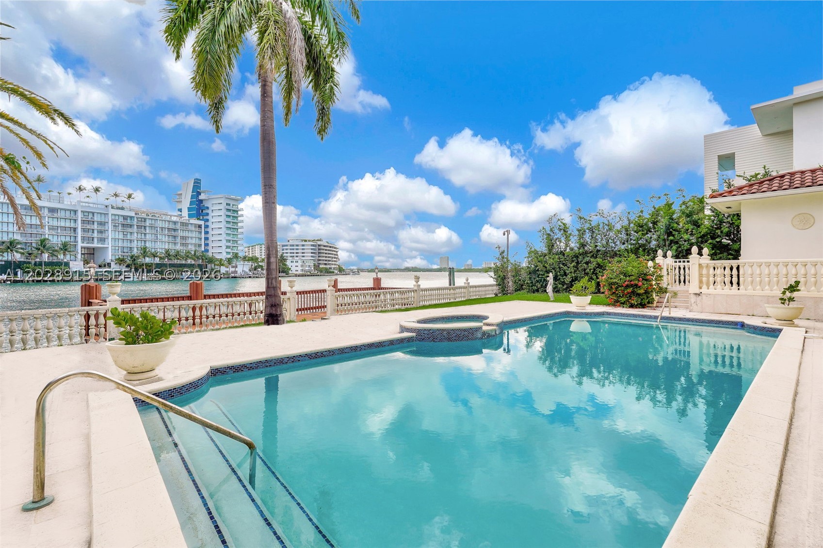 166 Bal Bay Dr, Bal Harbour FL 33154