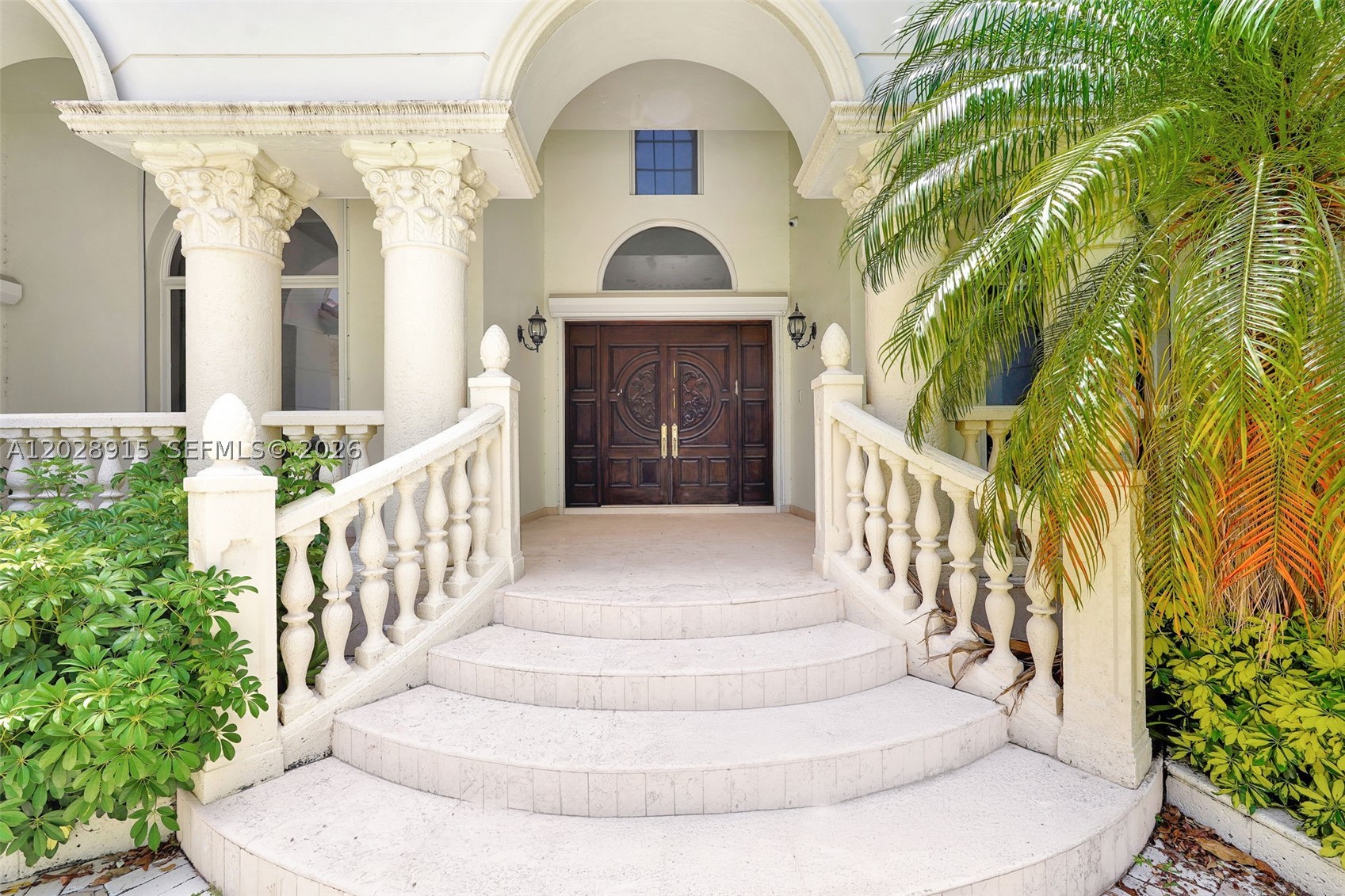 166 Bal Bay Dr, Bal Harbour FL 33154