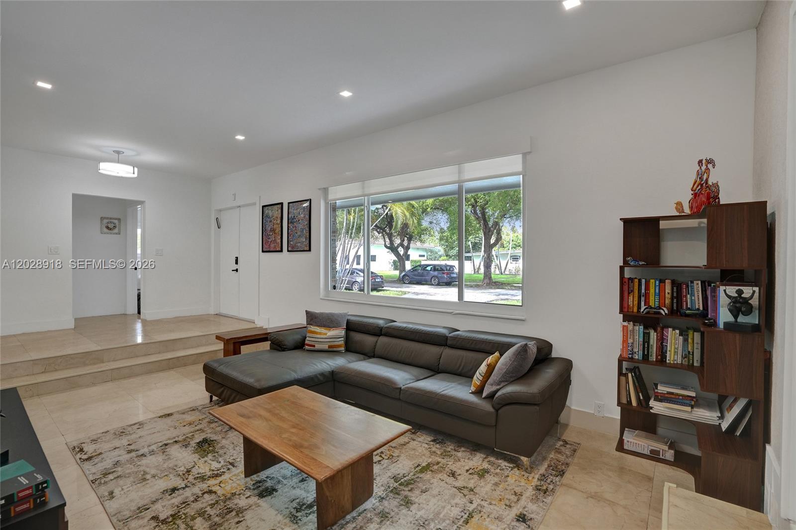 18641 NE 21st Ave, Miami FL 33179