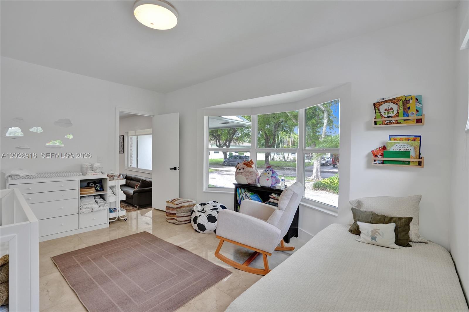 18641 NE 21st Ave, Miami FL 33179
