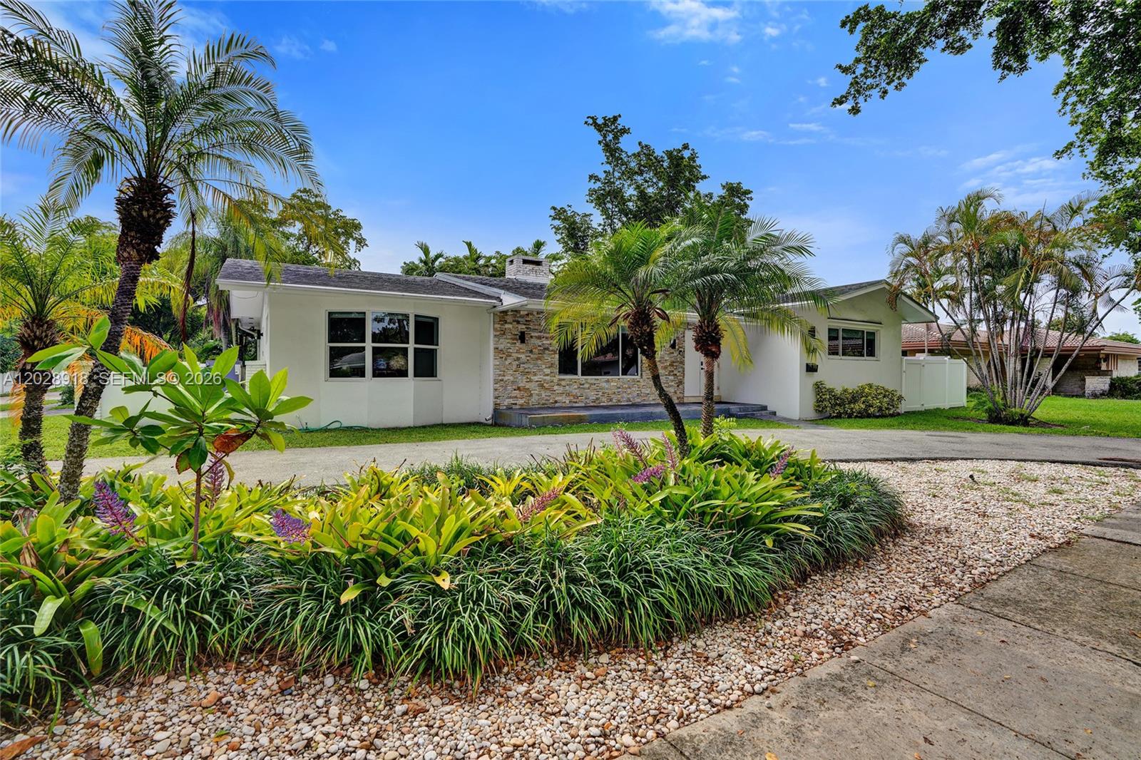 18641 NE 21st Ave, Miami FL 33179