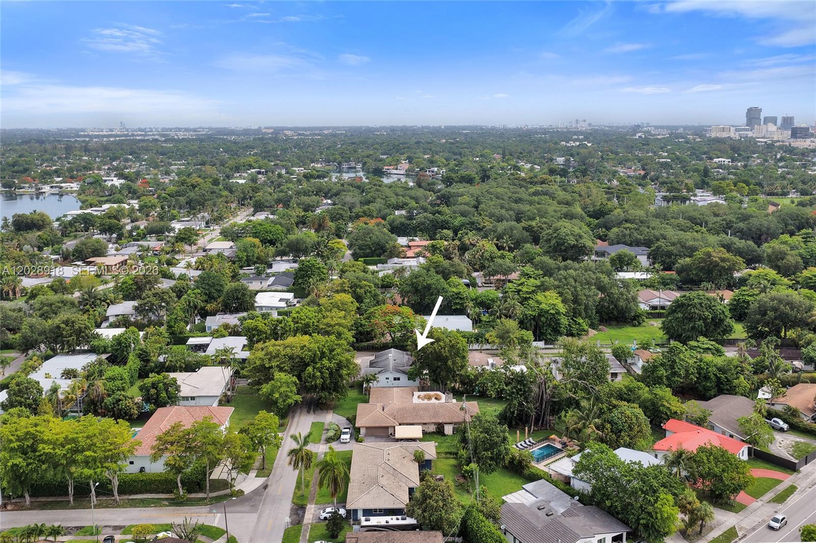18641 NE 21st Ave, Miami FL 33179