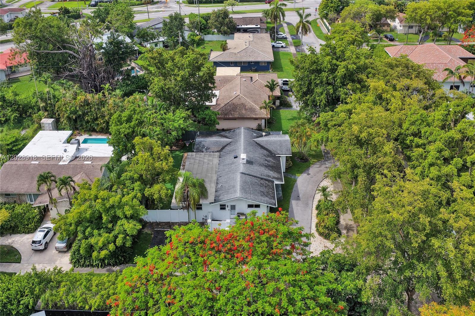 18641 NE 21st Ave, Miami FL 33179