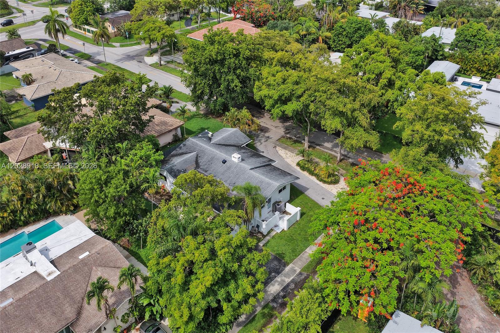 18641 NE 21st Ave, Miami FL 33179