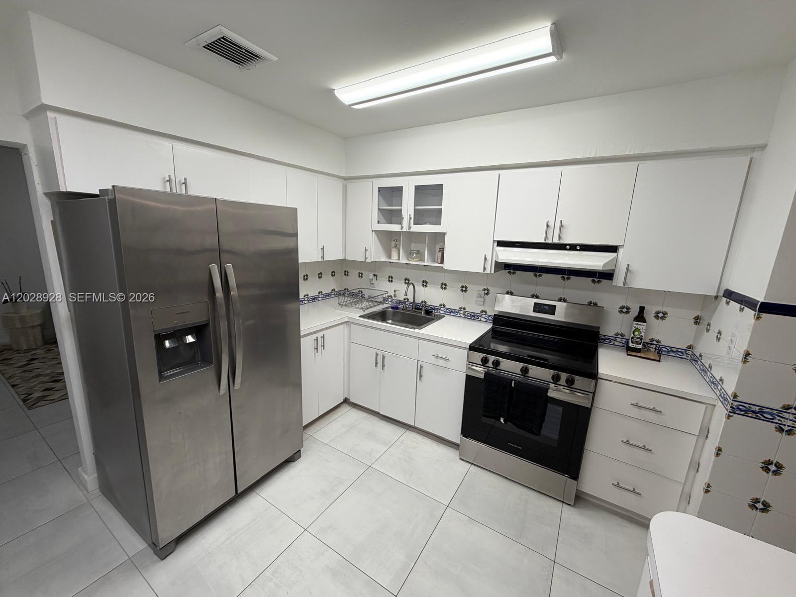 3600 SW 26th St, Miami FL 33133