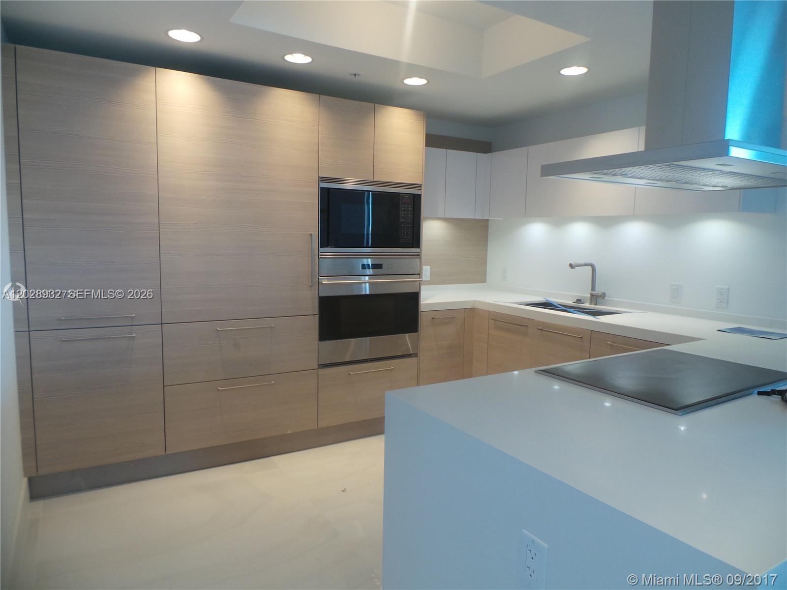 17111 N Biscayne Blvd #1703, North Miami Beach FL 33160
