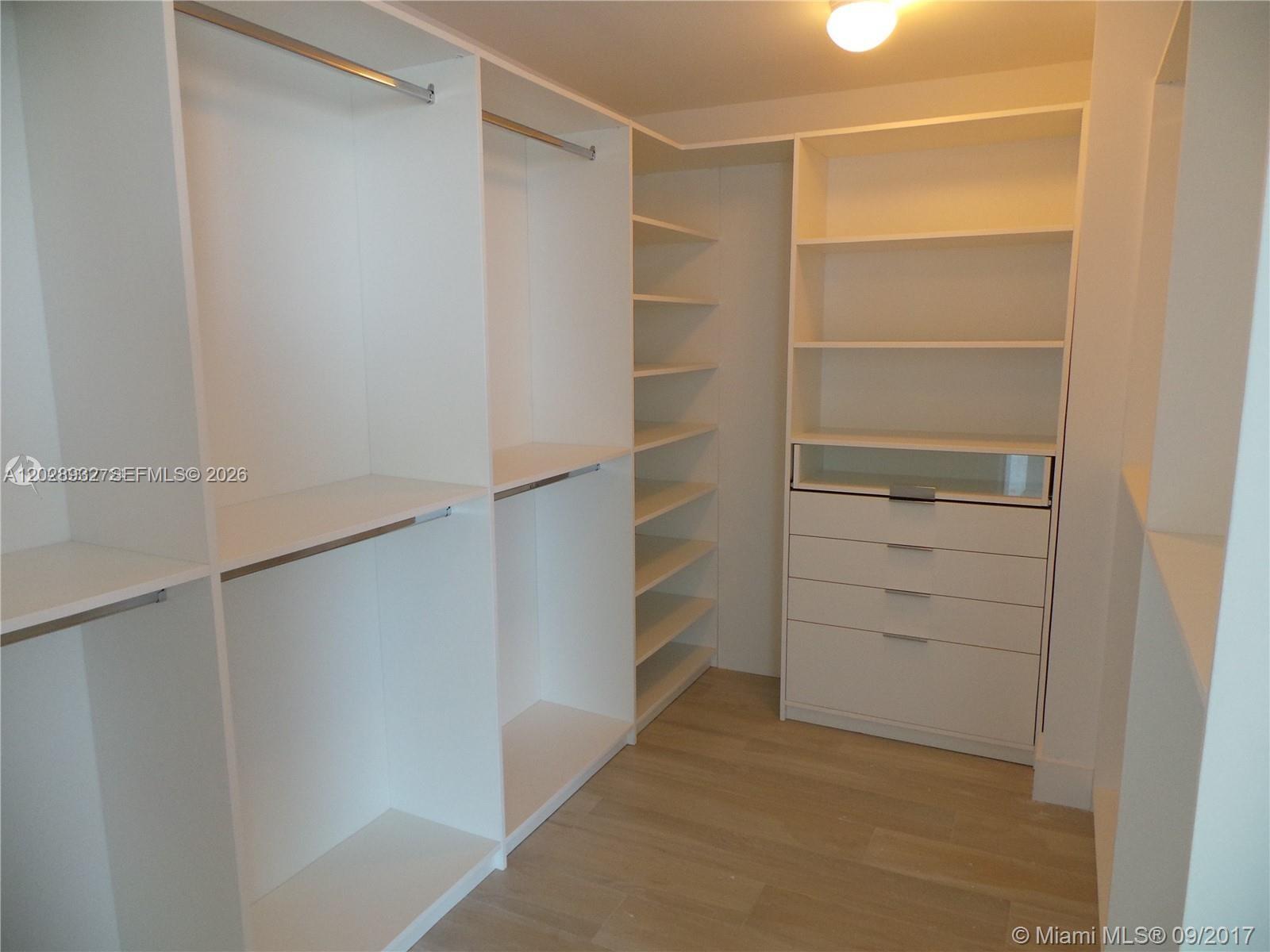 17111 N Biscayne Blvd #1703, North Miami Beach FL 33160