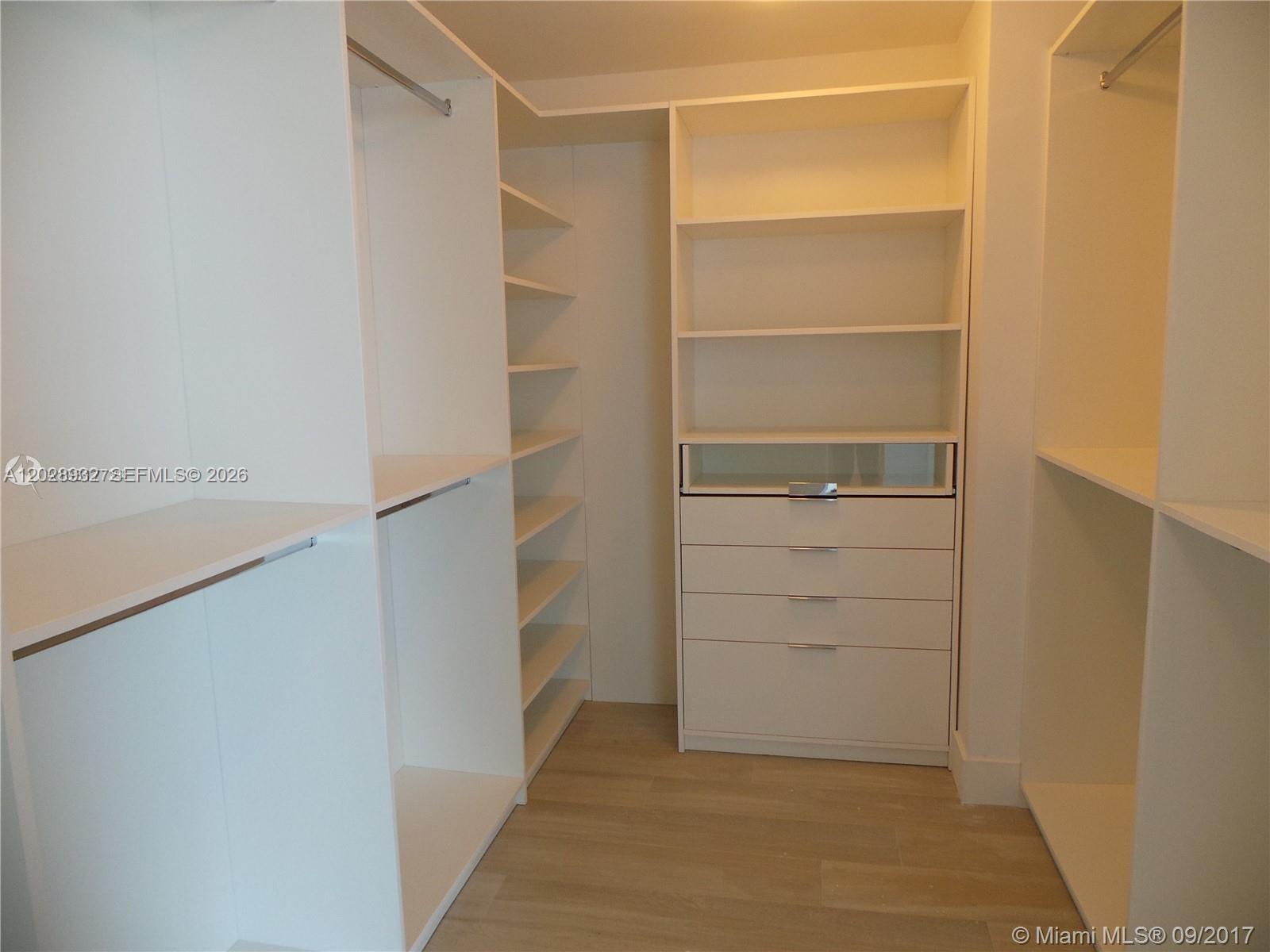 17111 N Biscayne Blvd #1703, North Miami Beach FL 33160