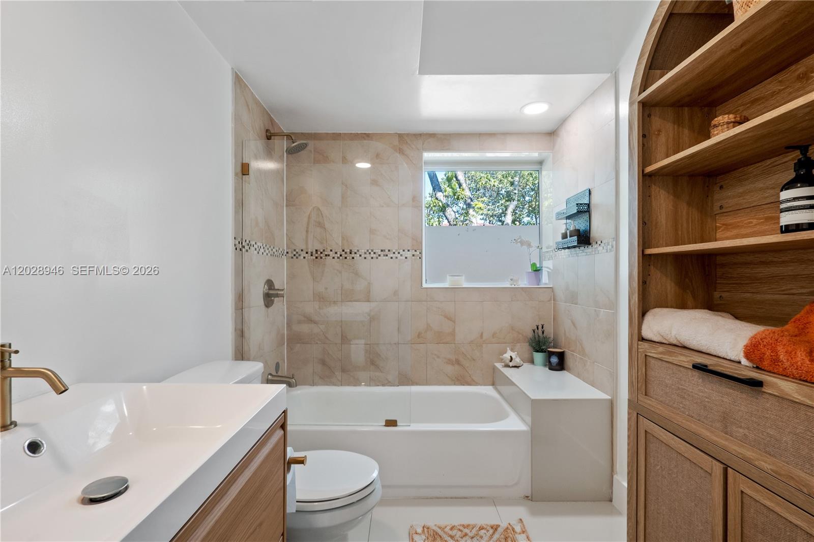 528 NE 72nd St, Miami FL 33138