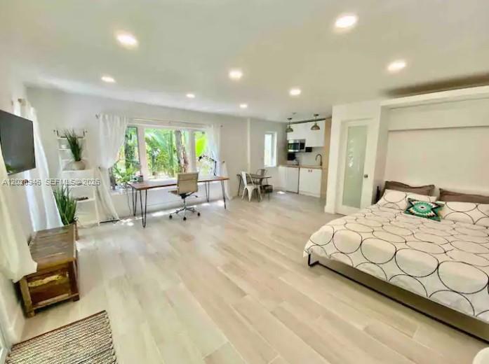 528 NE 72nd St, Miami FL 33138
