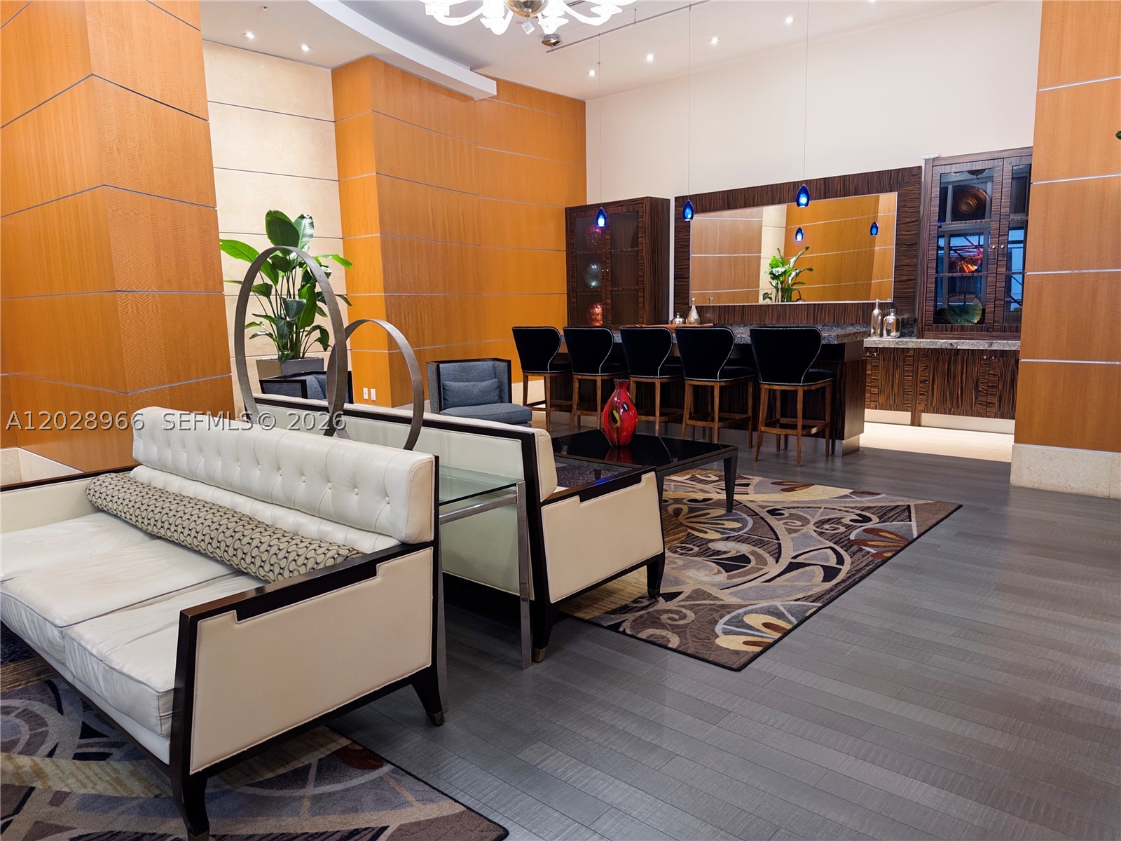 253 NE 2nd Street #315, Miami FL 33132