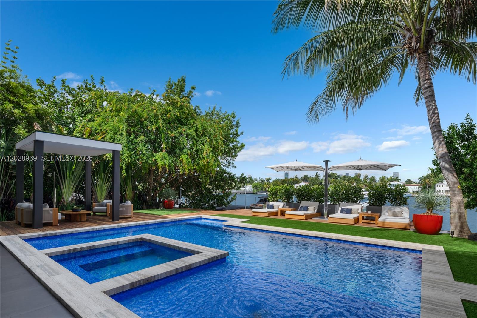 508 W Dilido Dr, Miami Beach FL 33139