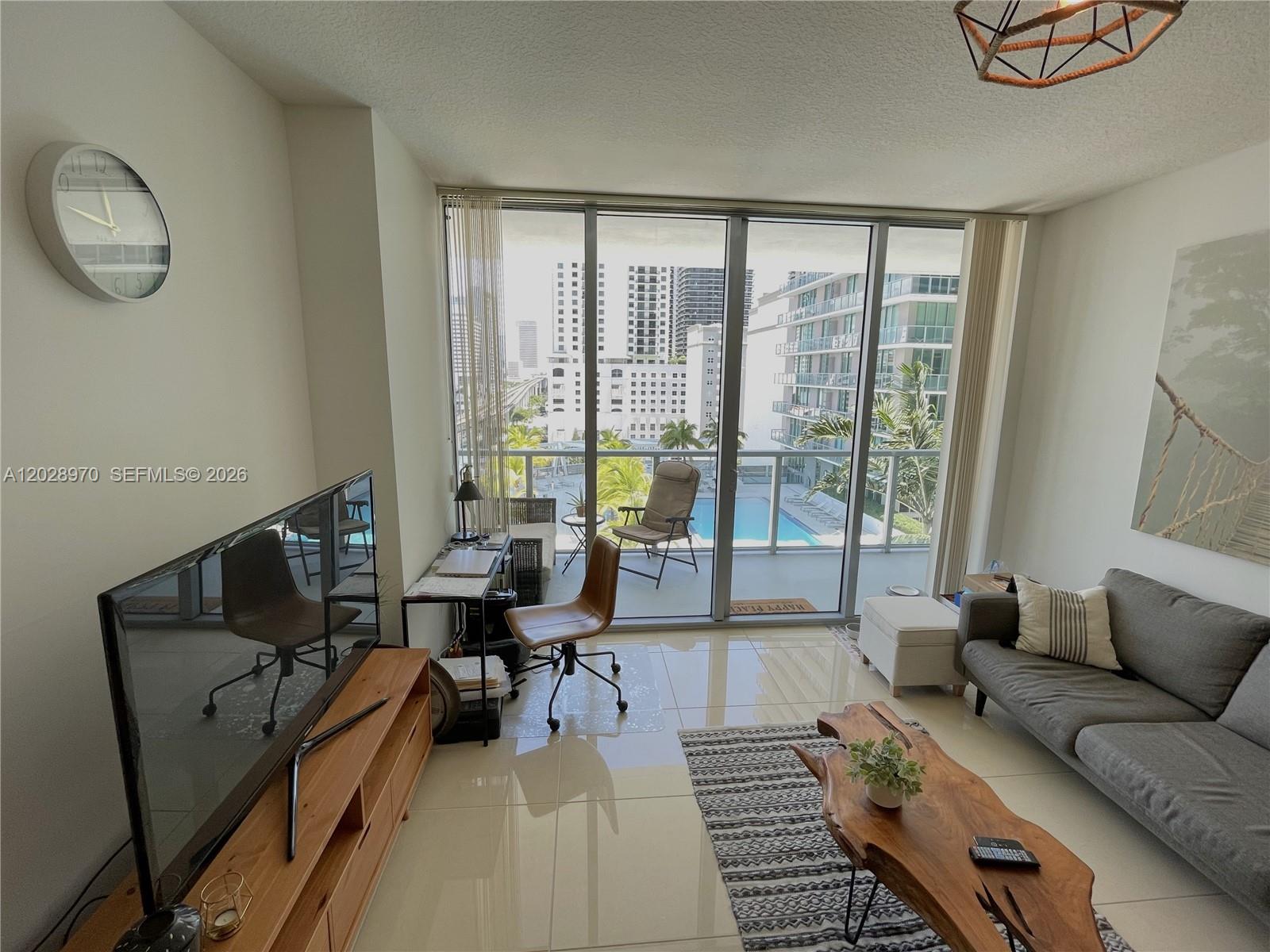 79 SW 12th St #1211-S, Miami FL 33130