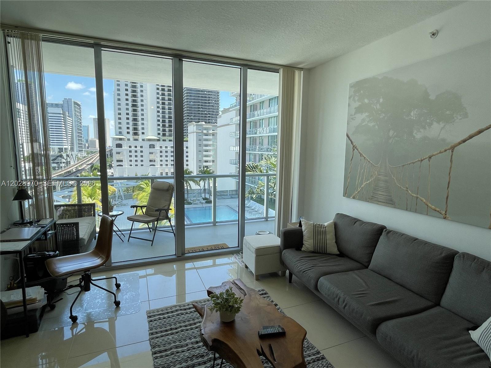 79 SW 12th St #1211-S, Miami FL 33130
