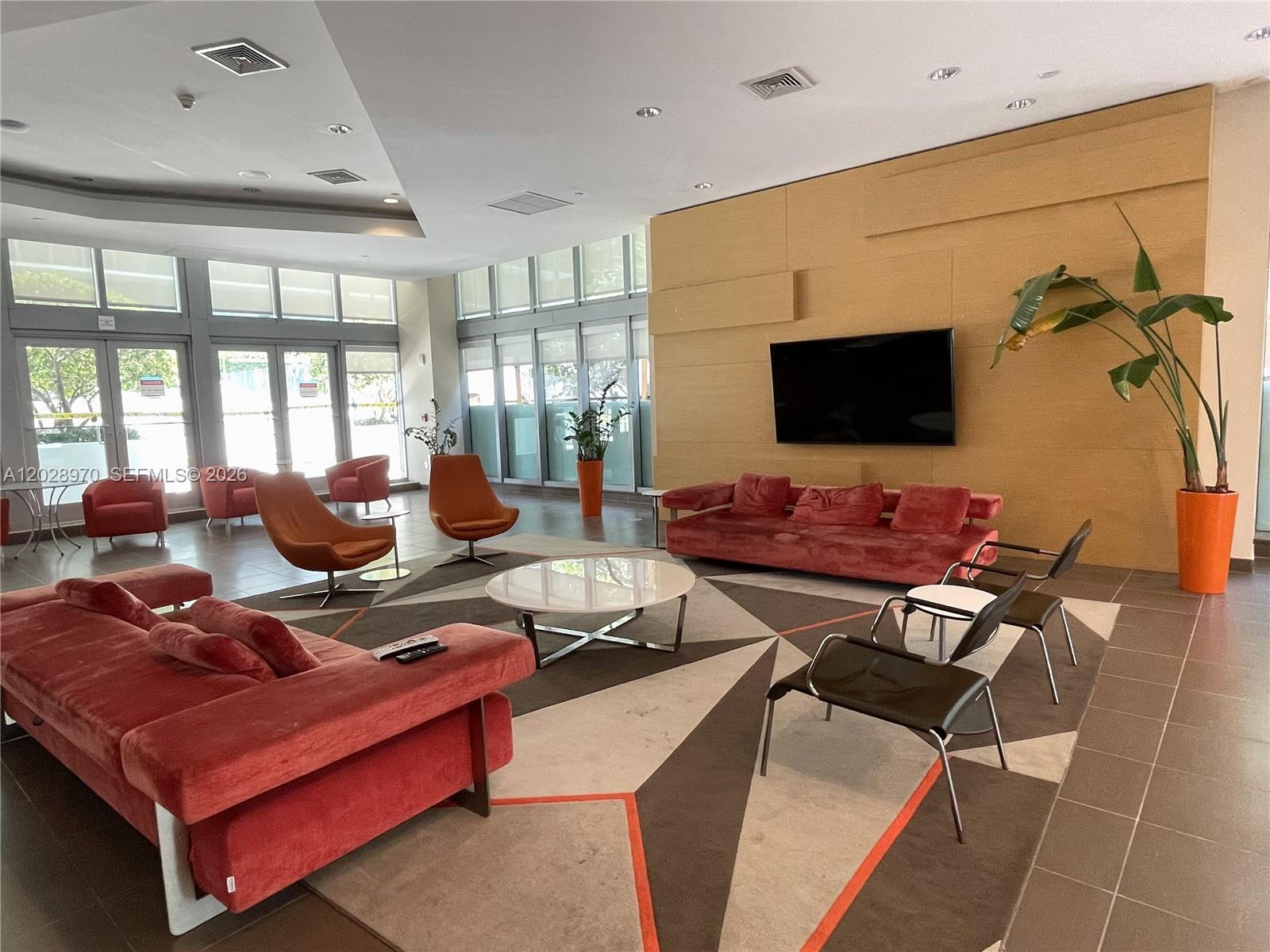 79 SW 12th St #1211-S, Miami FL 33130