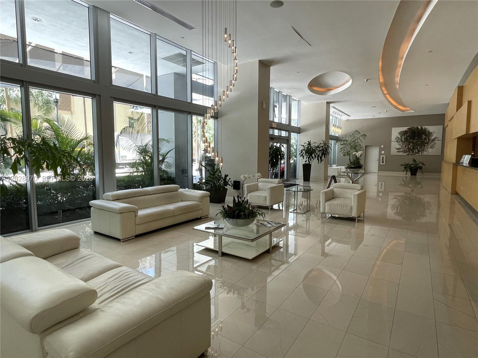 79 SW 12th St #1211-S, Miami FL 33130
