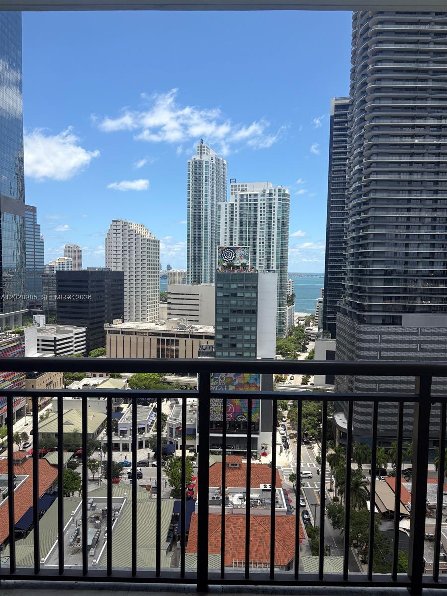 999 SW 1st Ave #2202, Miami FL 33130