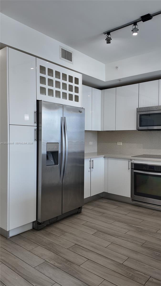 999 SW 1st Ave #2202, Miami FL 33130