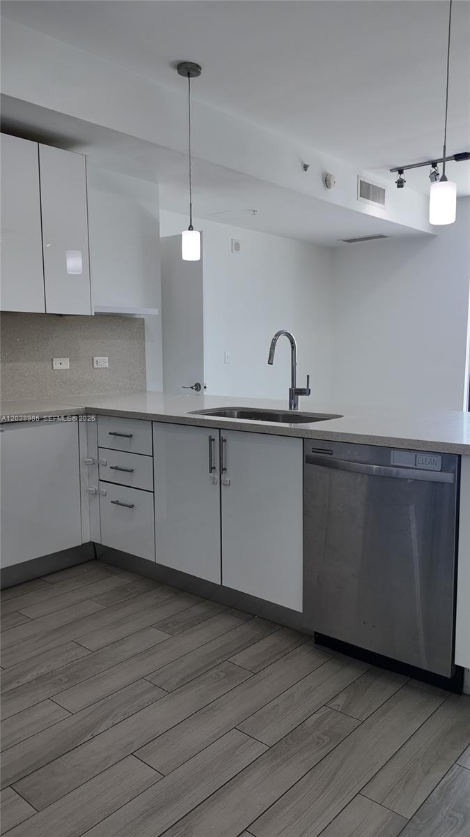 999 SW 1st Ave #2202, Miami FL 33130