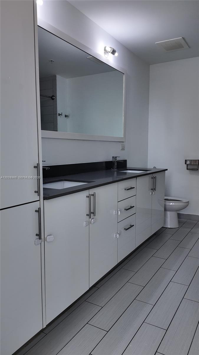 999 SW 1st Ave #2202, Miami FL 33130