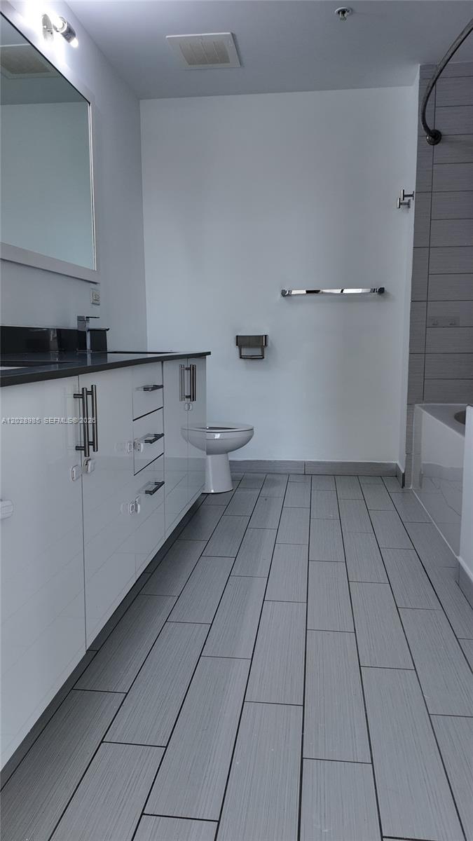 999 SW 1st Ave #2202, Miami FL 33130