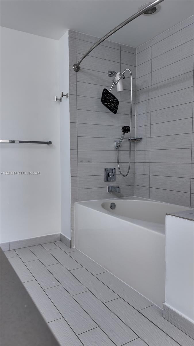999 SW 1st Ave #2202, Miami FL 33130