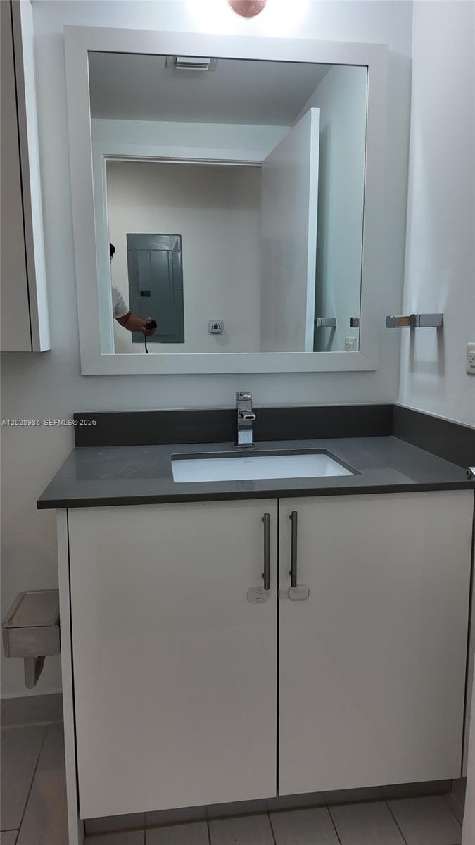 999 SW 1st Ave #2202, Miami FL 33130