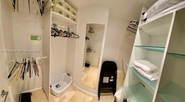 1060 Brickell Ave #2003, Miami FL 33131