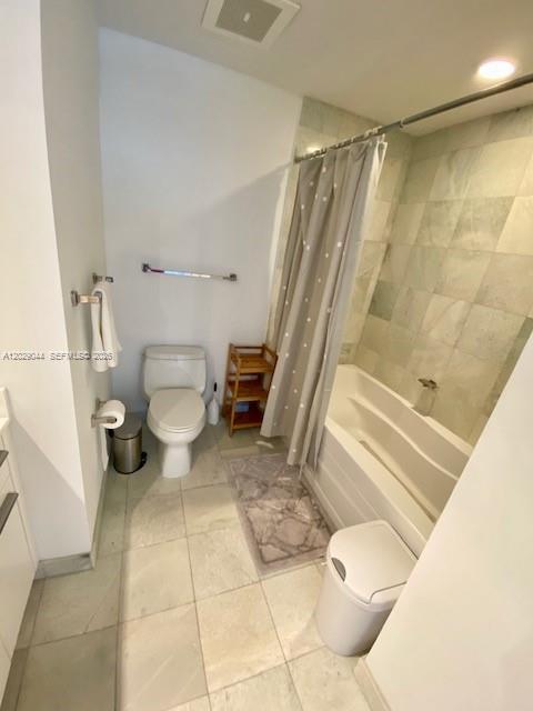 1060 Brickell Ave #2003, Miami FL 33131