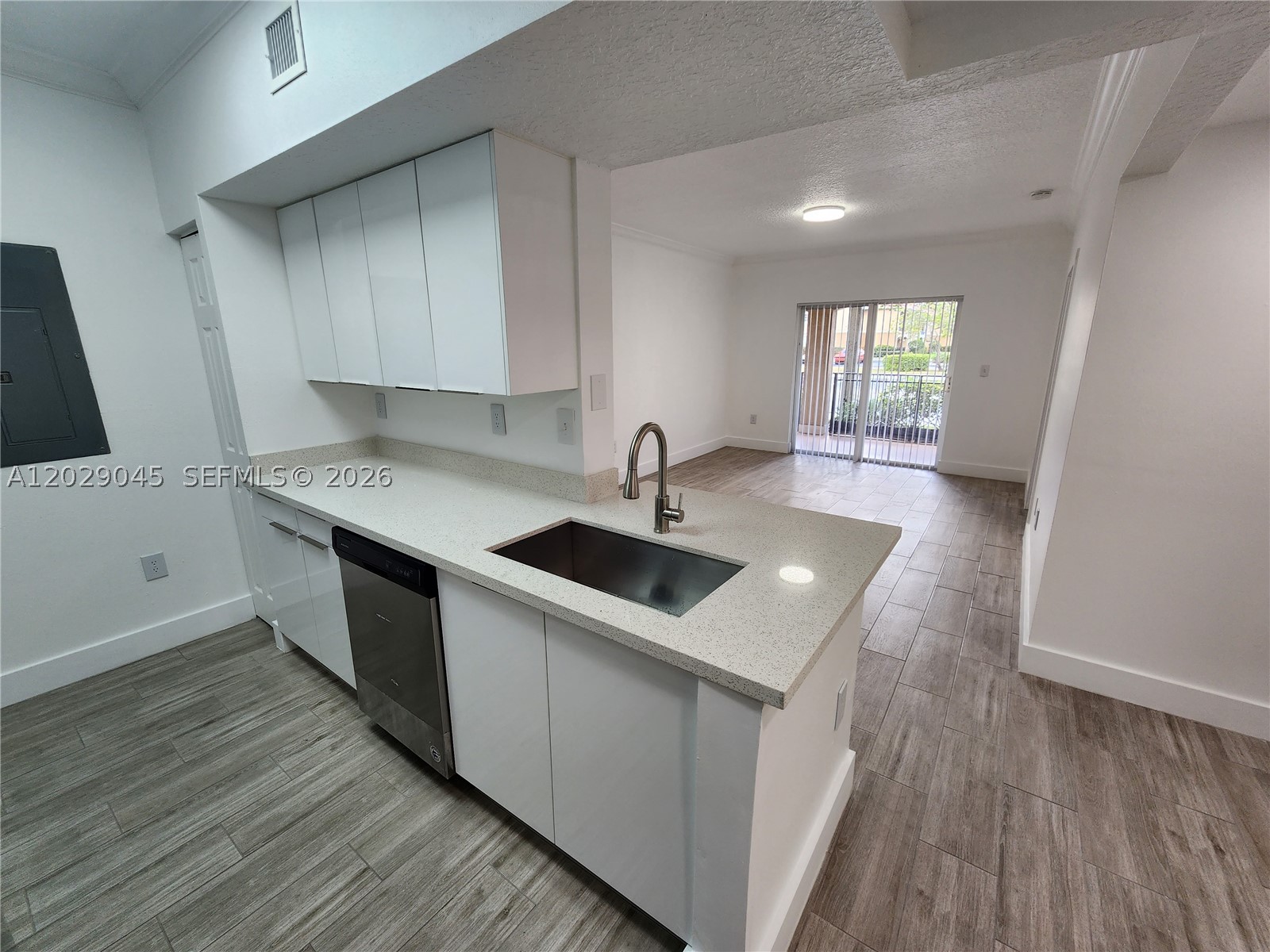 215 SW 117th Ter #14101, Pembroke Pines FL 33025