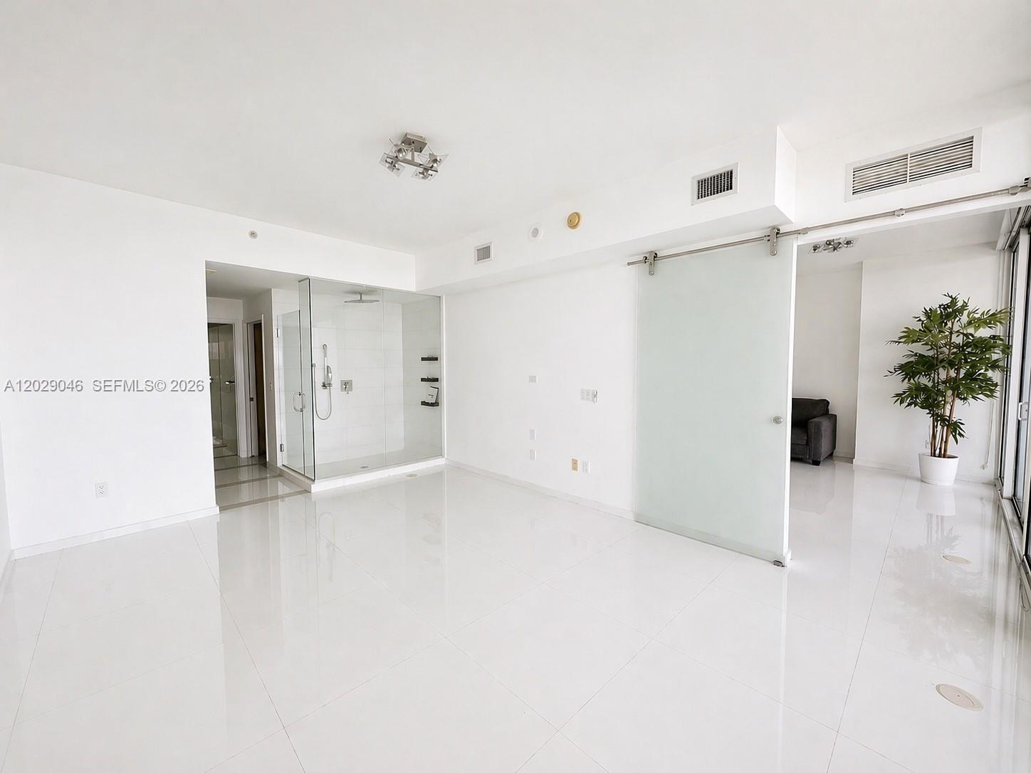 2020 N Bayshore Dr #2909, Miami FL 33137