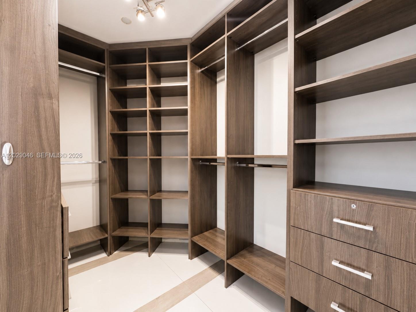 2020 N Bayshore Dr #2909, Miami FL 33137