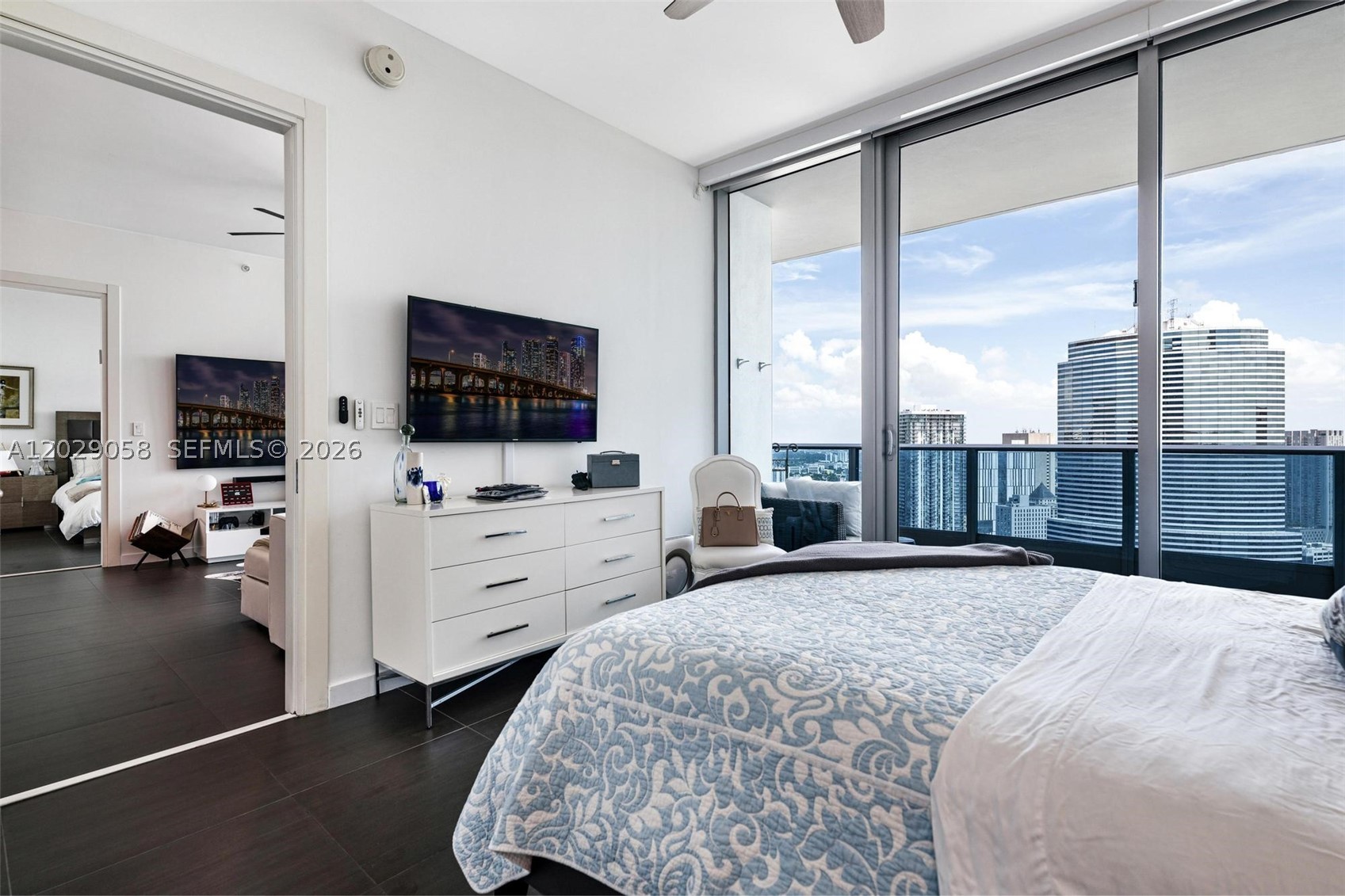 200 Biscayne Boulevard Way #4812, Miami FL 33131