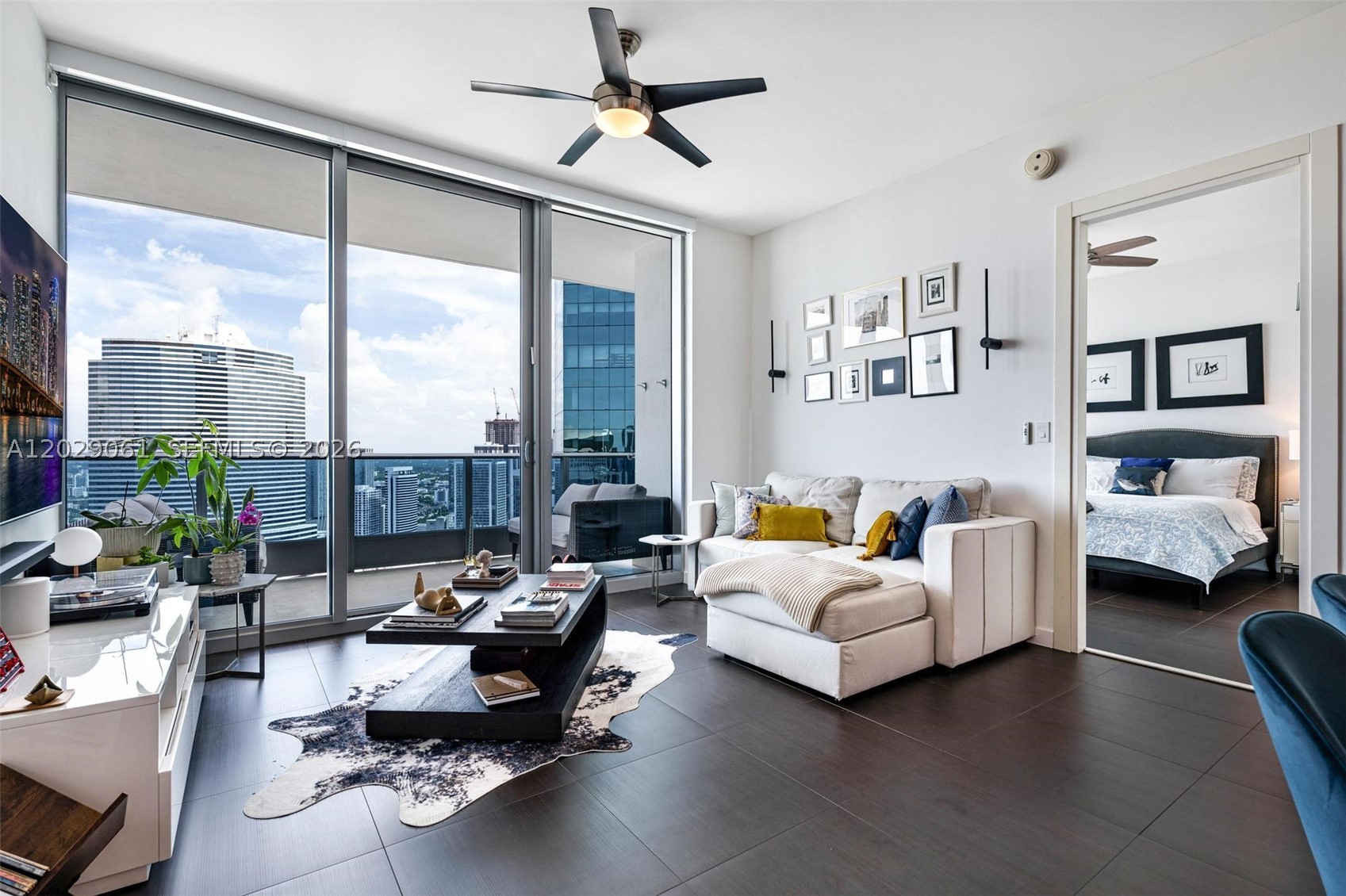 200 Biscayne Boulevard Way #4812, Miami FL 33131
