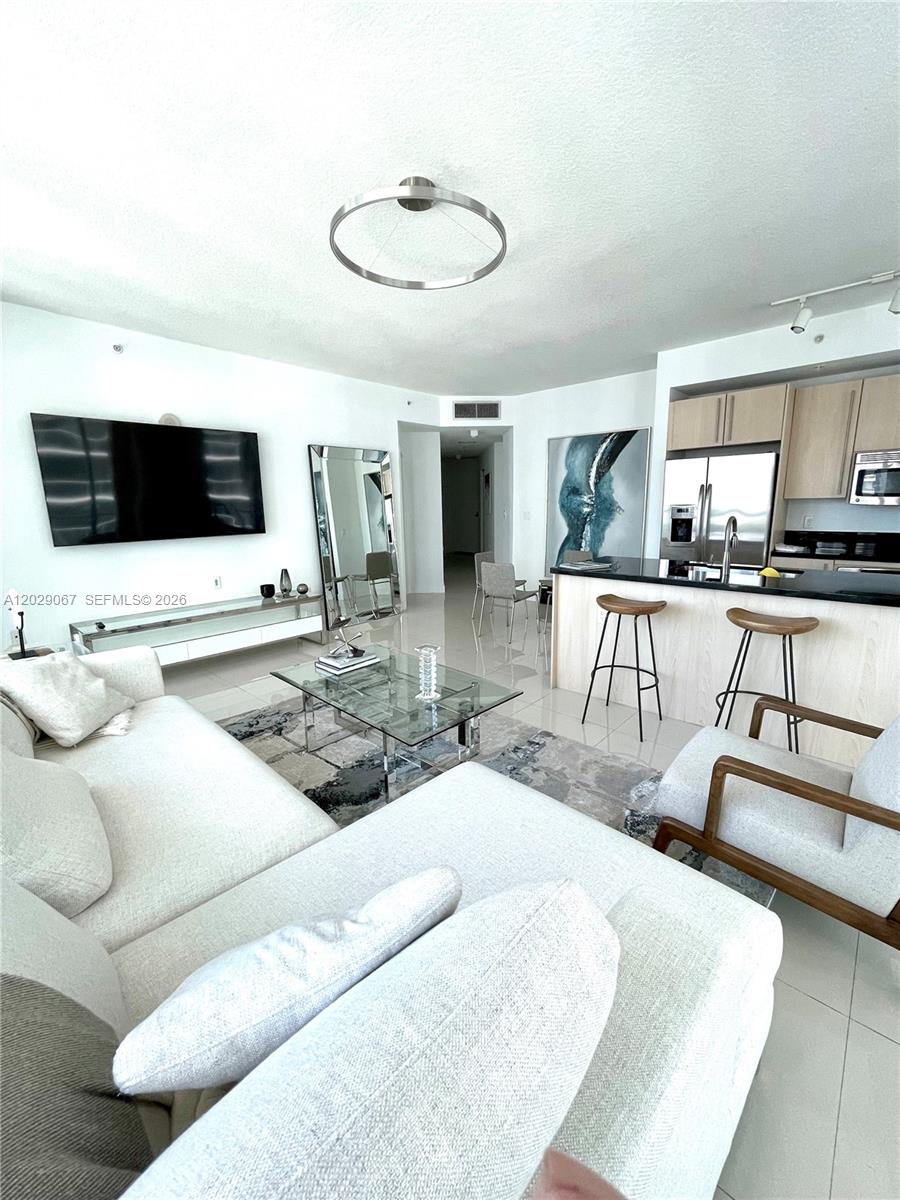 79 SW 12th St #2407-S, Miami FL 33130