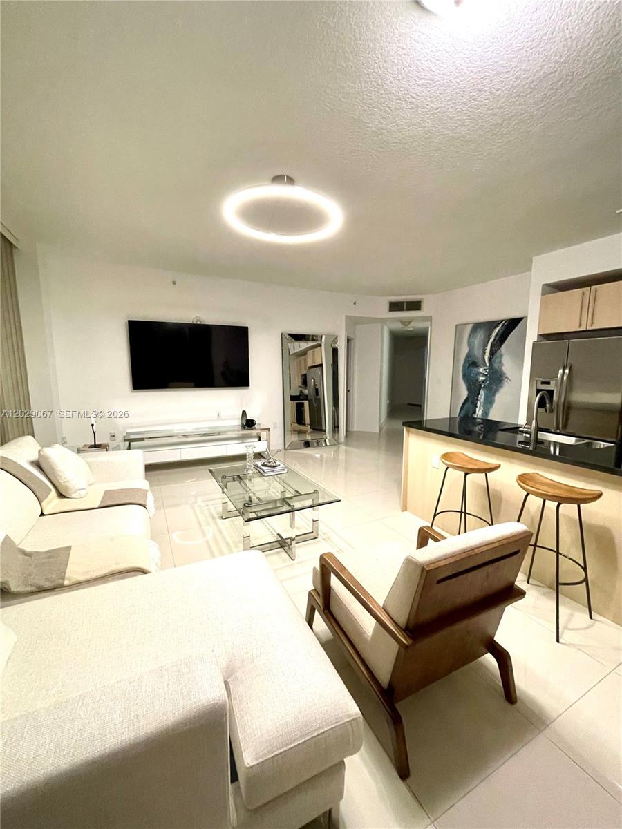79 SW 12th St #2407-S, Miami FL 33130