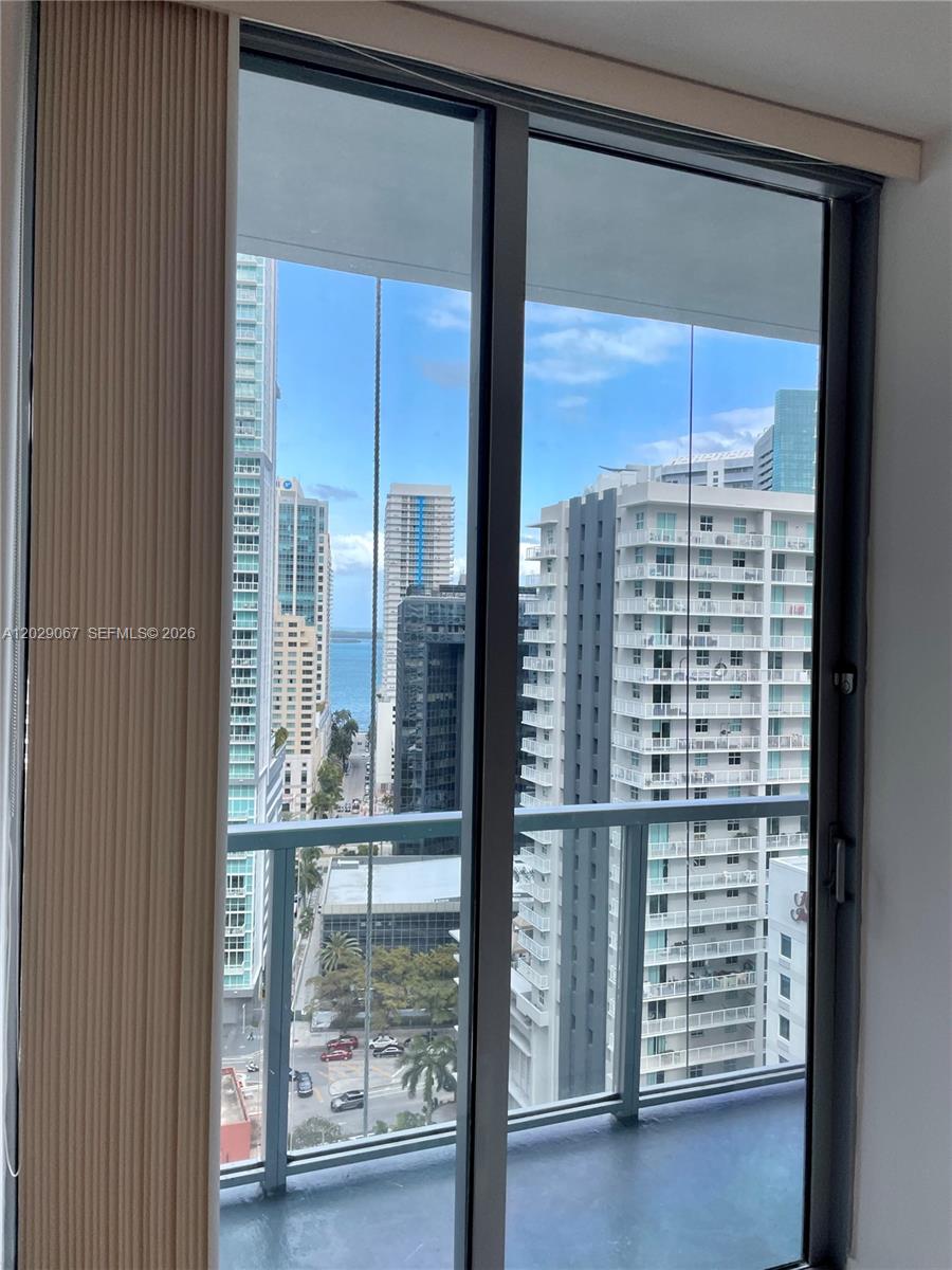 79 SW 12th St #2407-S, Miami FL 33130