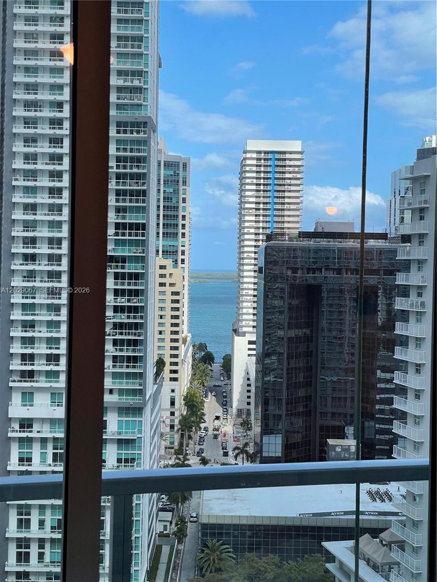 79 SW 12th St #2407-S, Miami FL 33130