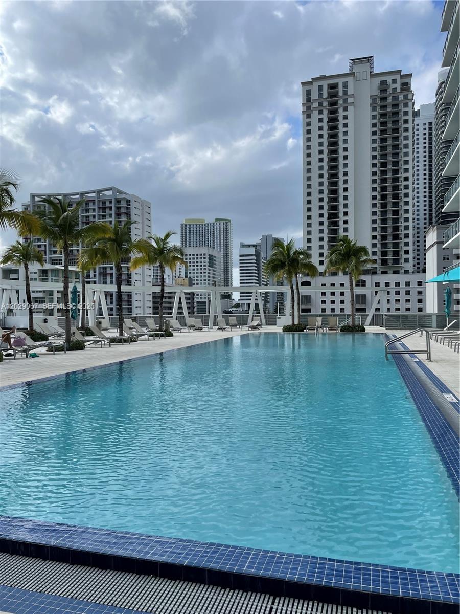 79 SW 12th St #2407-S, Miami FL 33130