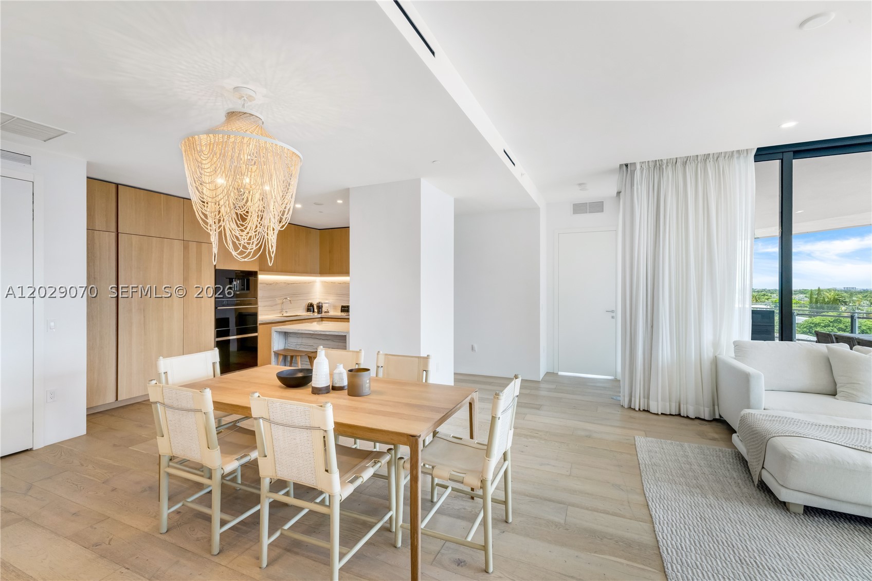 8701 Collins Ave #605, Miami Beach FL 33154