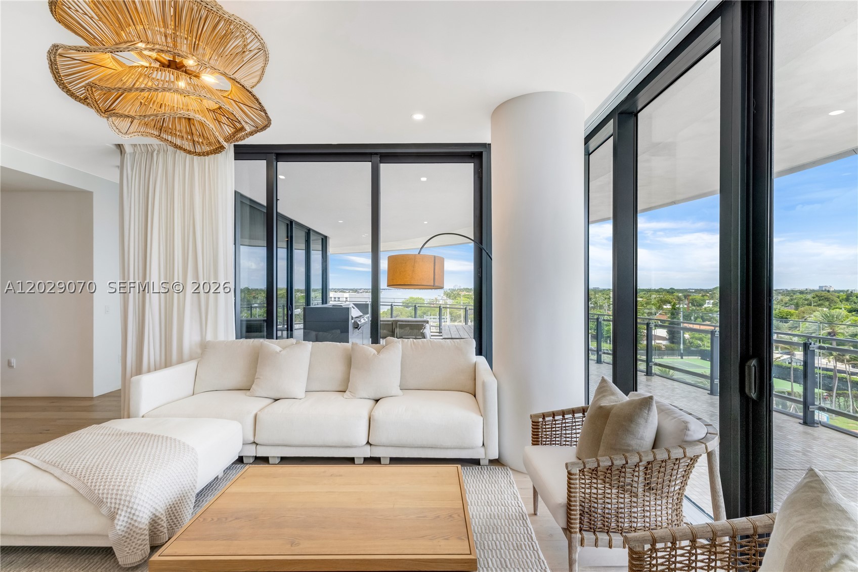 8701 Collins Ave #605, Miami Beach FL 33154