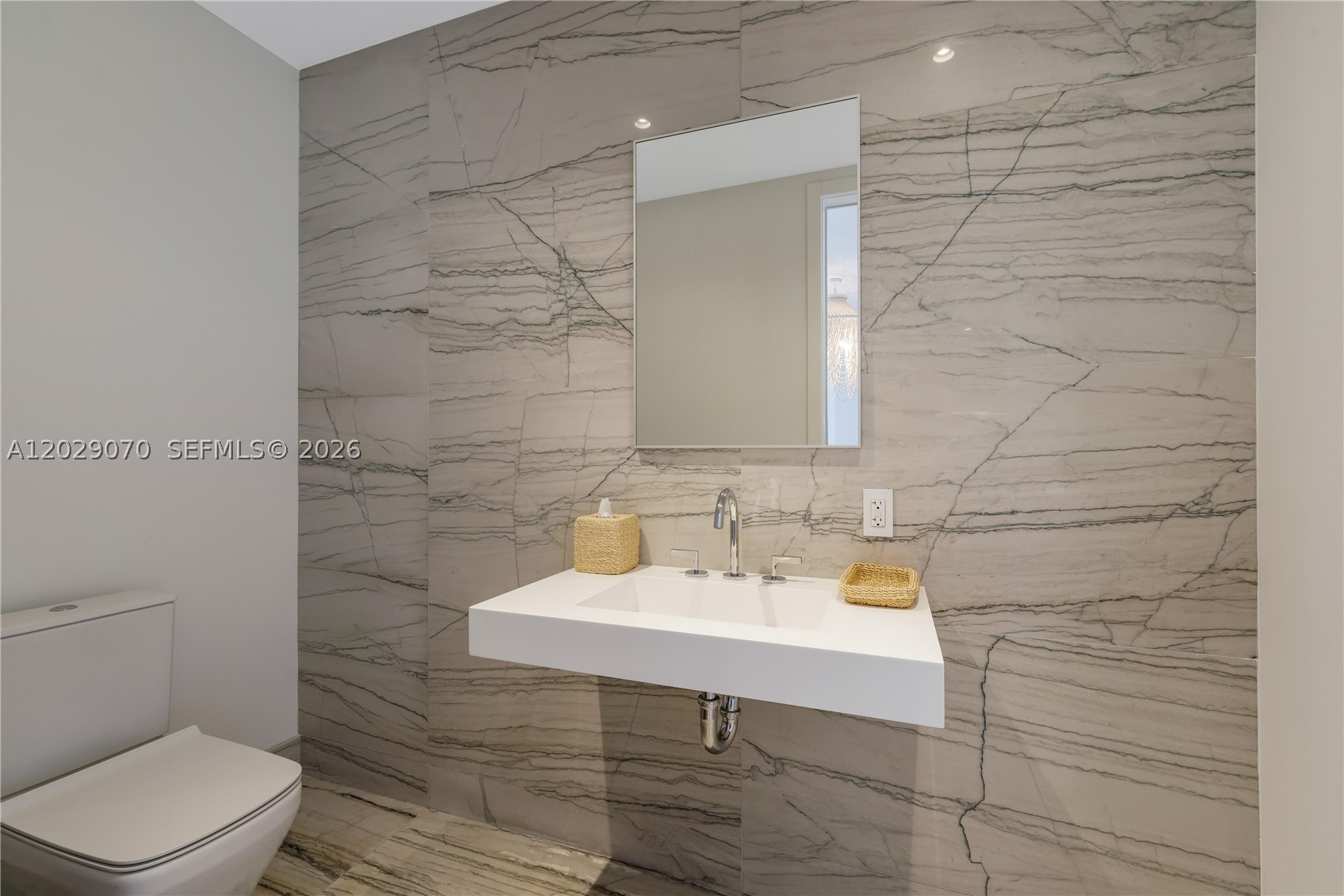 8701 Collins Ave #605, Miami Beach FL 33154