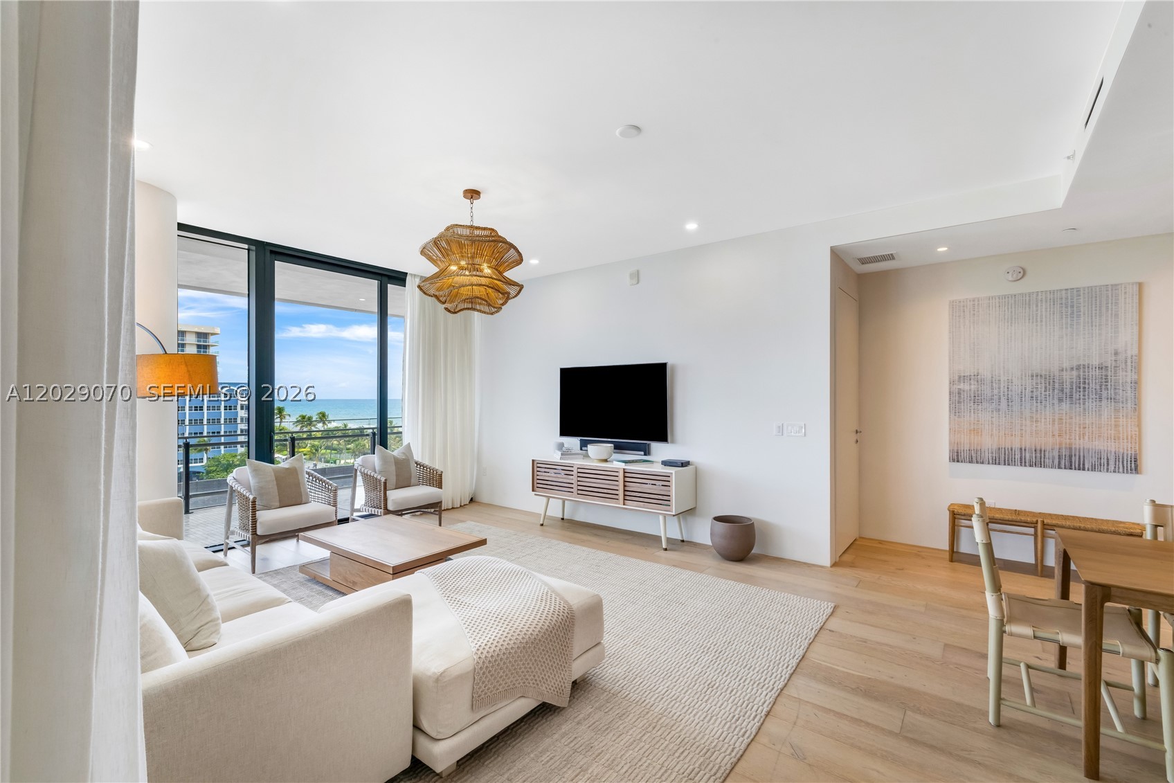 8701 Collins Ave #605, Miami Beach FL 33154