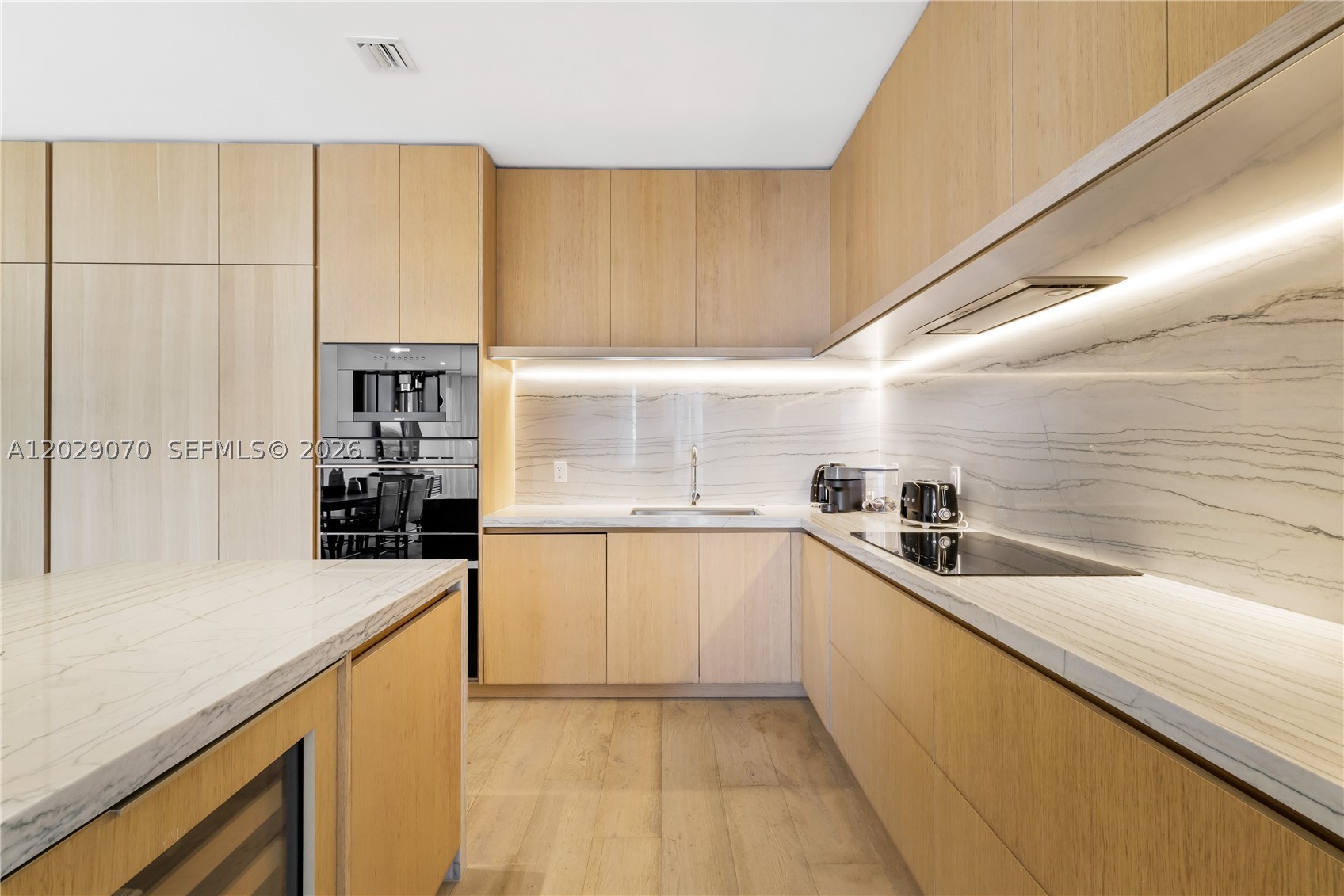 8701 Collins Ave #605, Miami Beach FL 33154