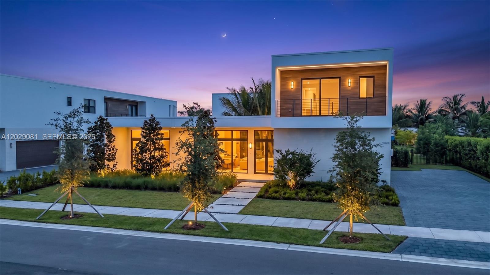16689 N Botaniko Dr N, Weston FL 33326