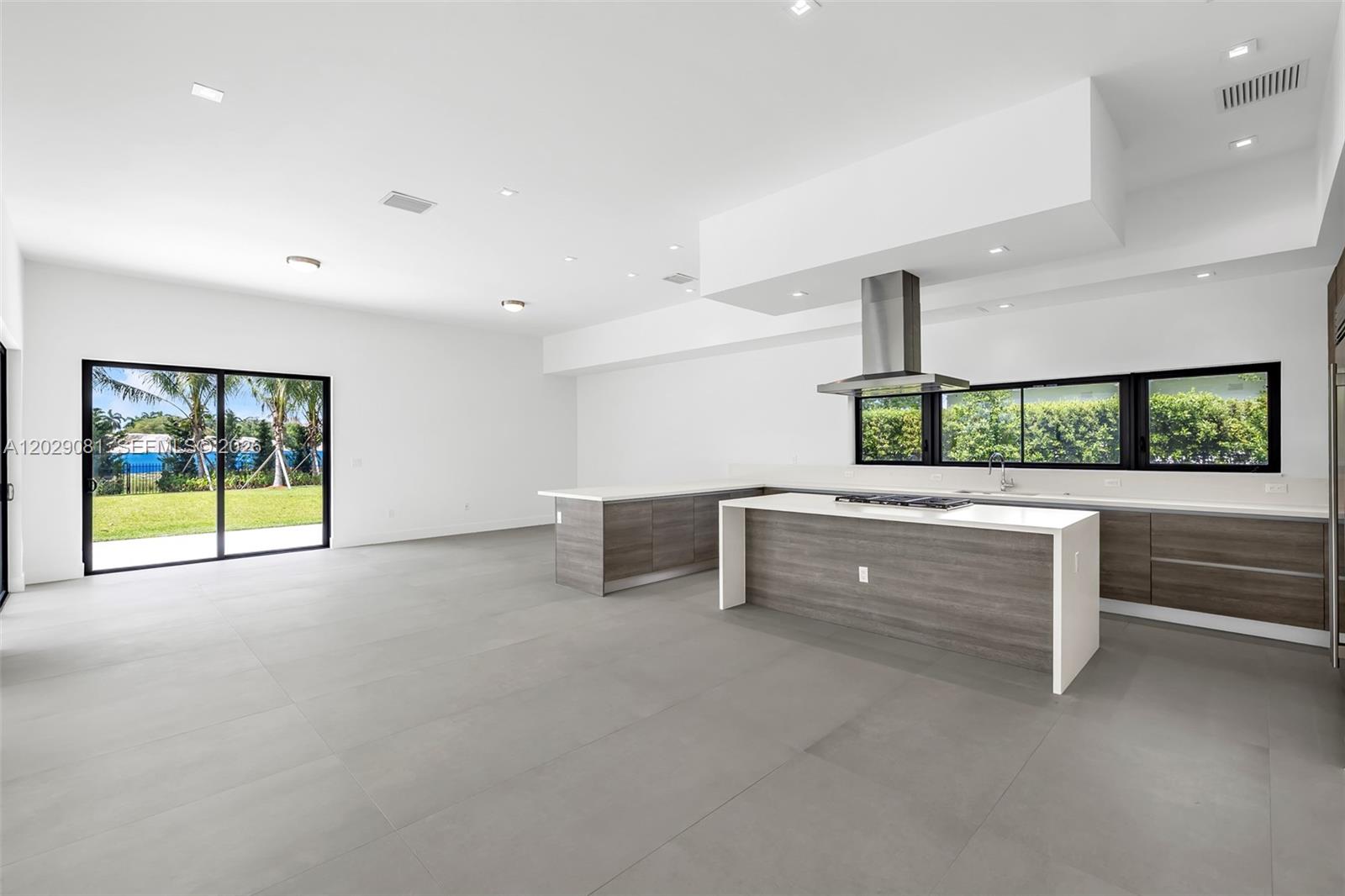 16689 N Botaniko Dr N, Weston FL 33326